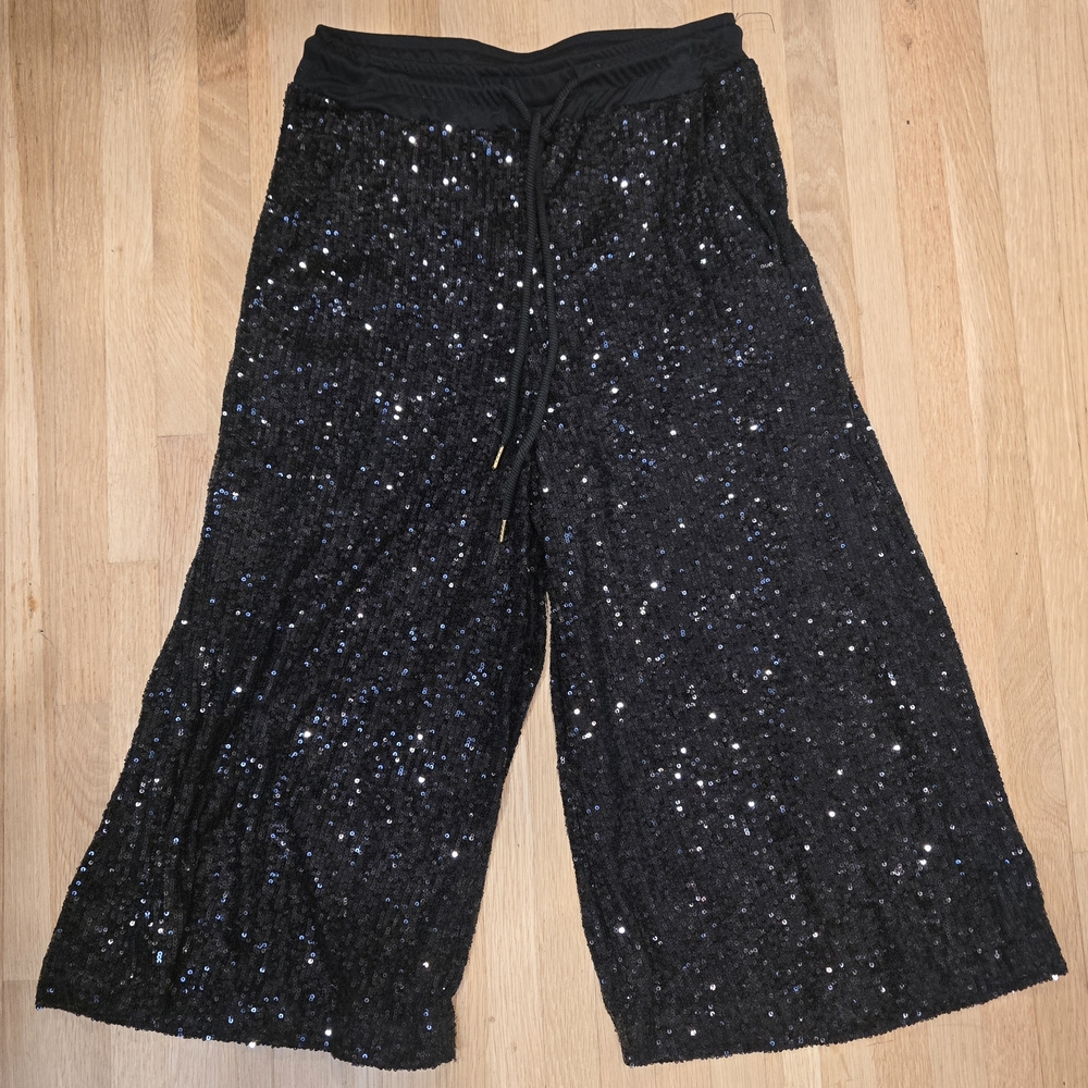 Black Sequin Wide-Leg Cropped Pants